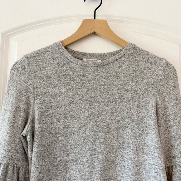 ZARA Gray Bell Sleeve Sweater - Picture 4 of 8